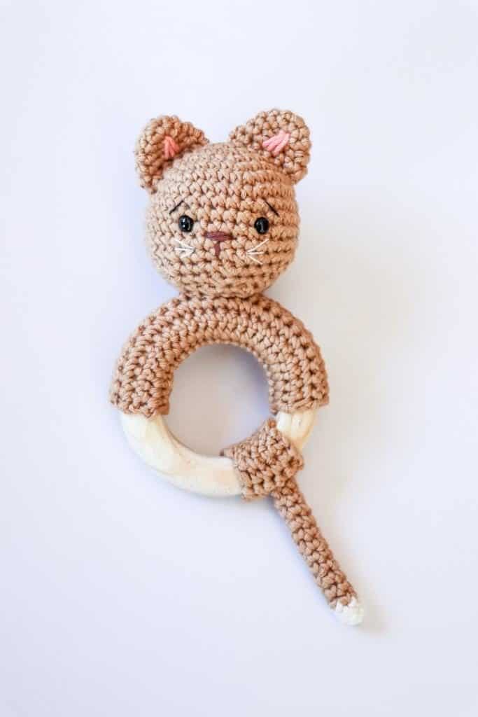 Crochet kitten rattle