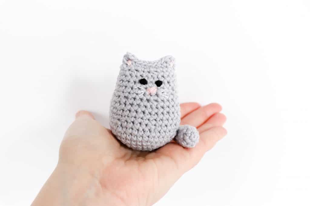 Free Cat Crochet Amigurumi Pattern - Mindy the Cat