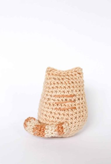 crochet kitty pattern - back view