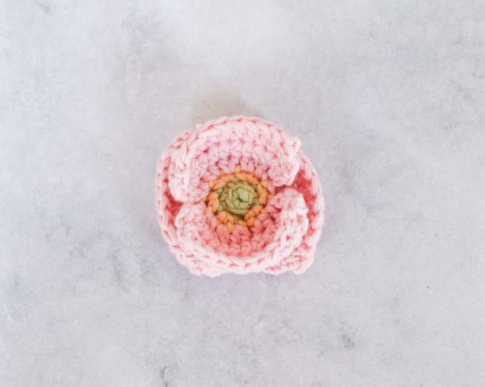 completed crochet poppy pattern
