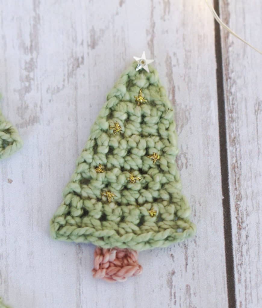 Mini crochet Christmas tree | Free pattern
