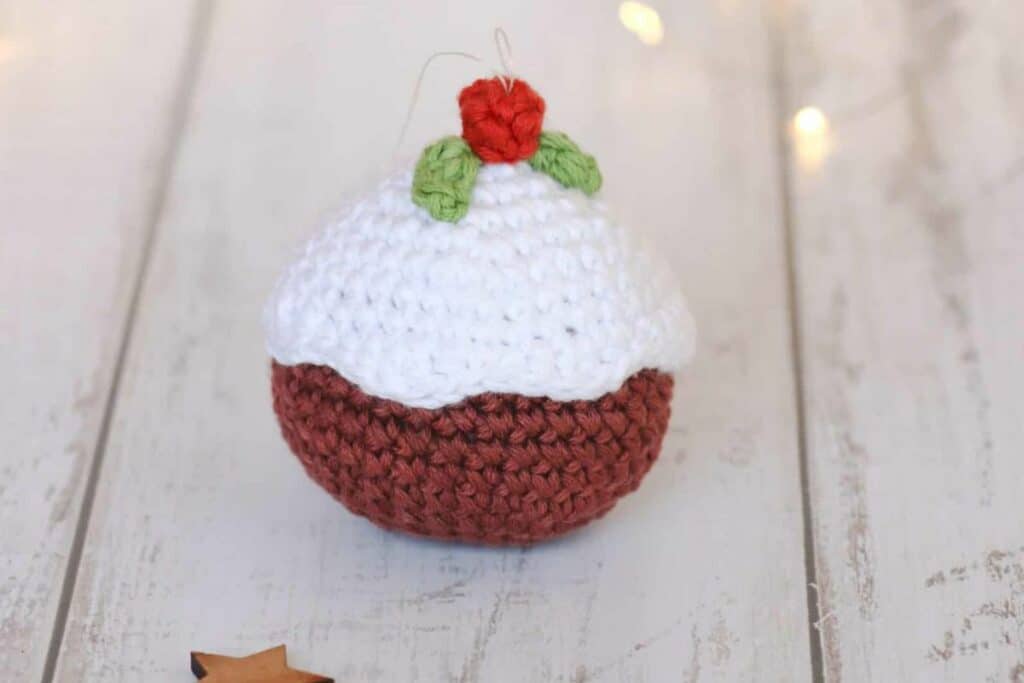Crochet Christmas pudding pattern