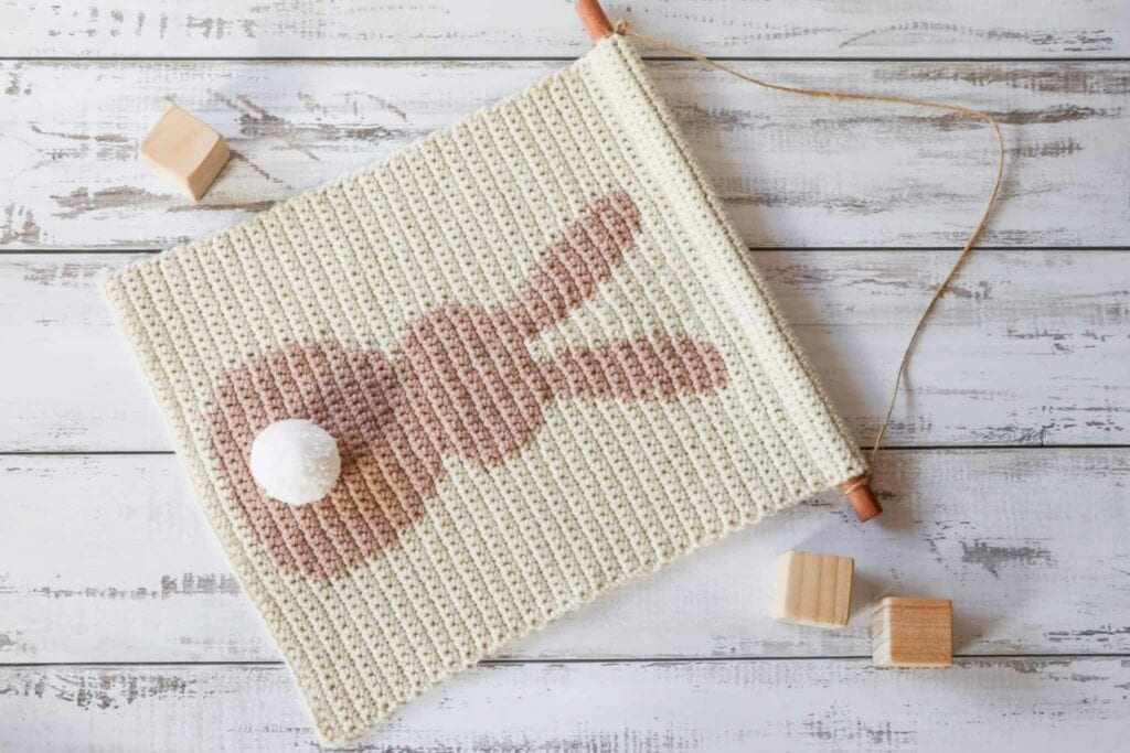 Rabbit wall hanging crochet pattern | crochet nursery decor