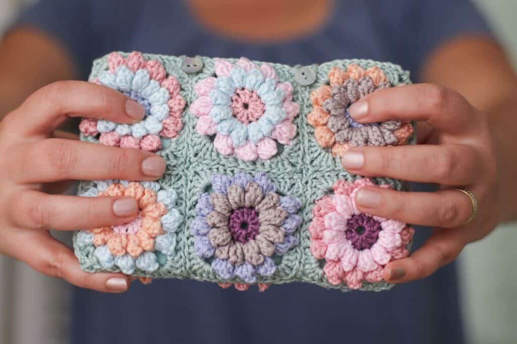 Crochet clutch bag pattern sale