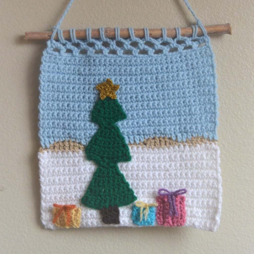 Crochet Christmas wall hanging