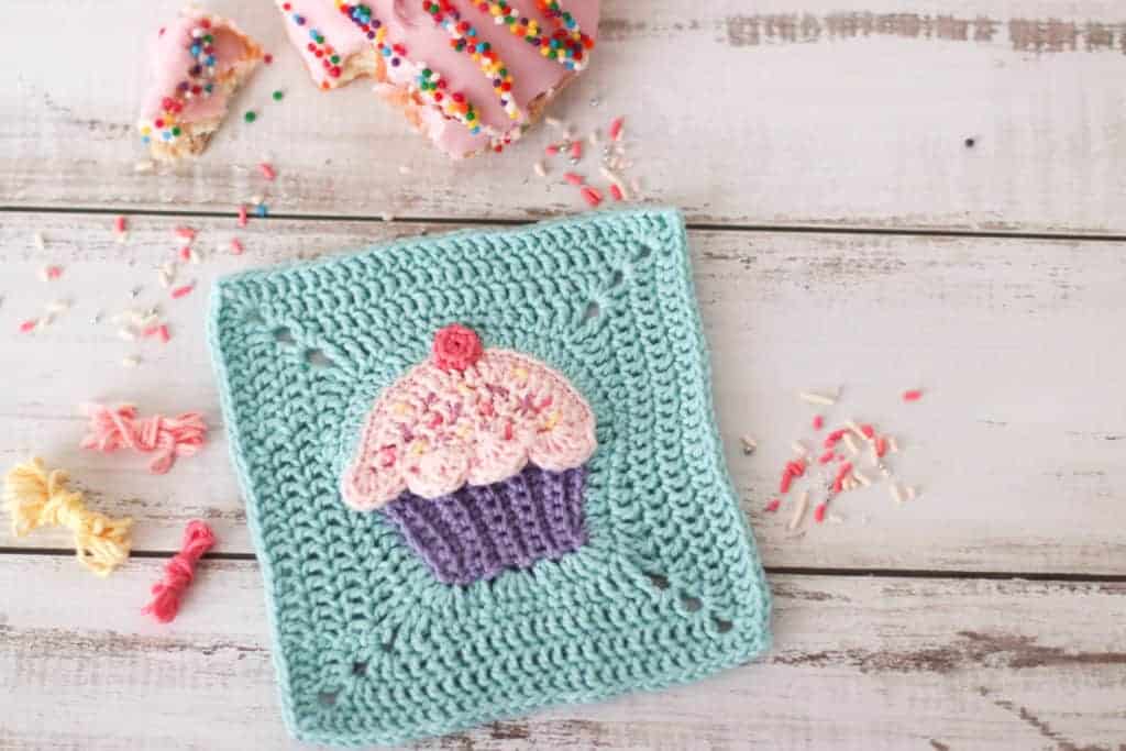 Cupcake Granny Square | Free Crochet Cupcake Pattern