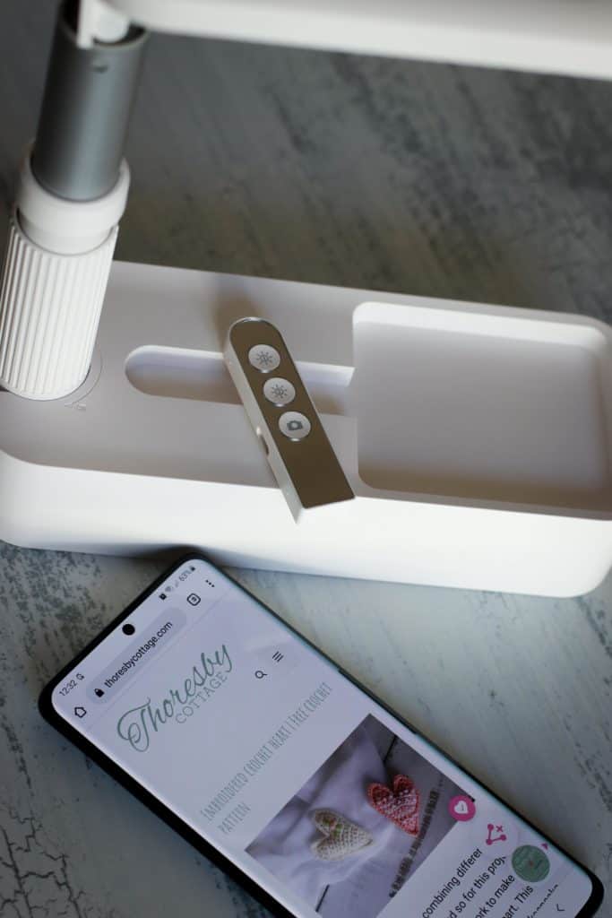 remote control for the Olivia phone stand, photography stand for crafters