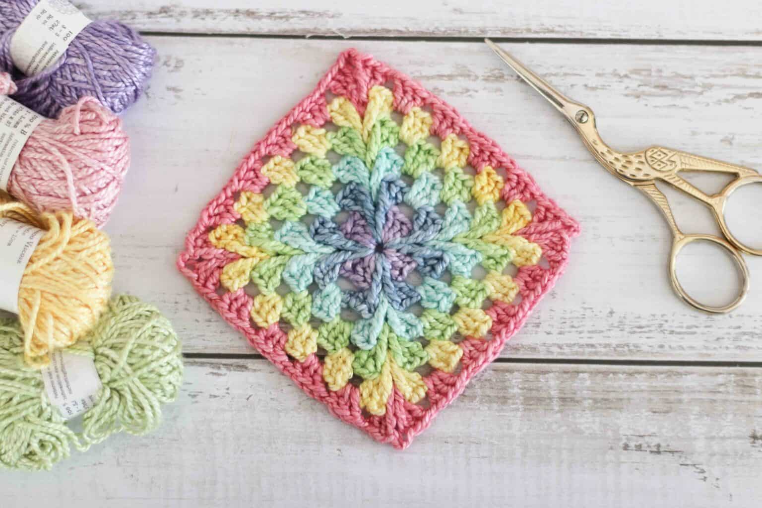 Crochet Starburst Granny Square Pattern